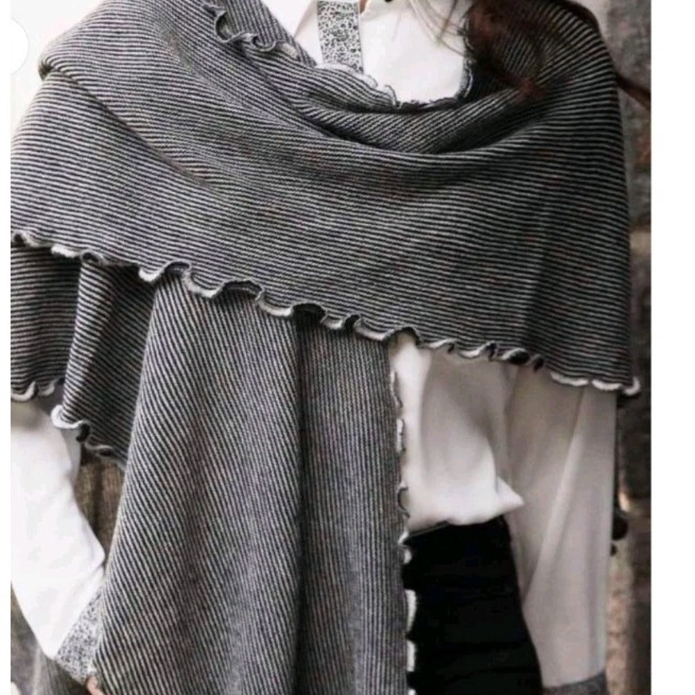 Peruvian Link Womens Baby Alpaca Shall Ruffle‎ Stiped Old Money Quiet Luxury OS